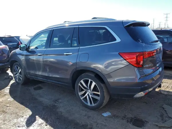 5FNYF6H91JB058466 2018 HONDA PILOT - Image 2