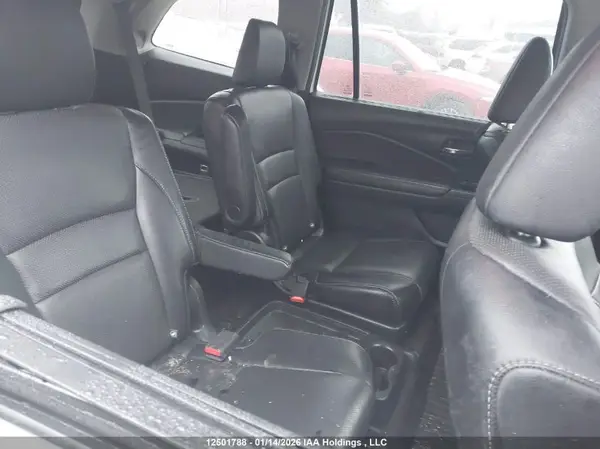 5FNYF6H91JB501151 2018 HONDA PILOT - Image 8