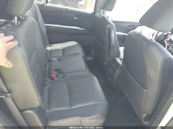 5FNYF6H91MB061467 2021 HONDA PILOT - Image 8