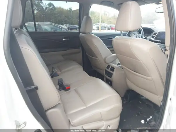5FNYF6H92GB040275 2016 HONDA PILOT - Image 8