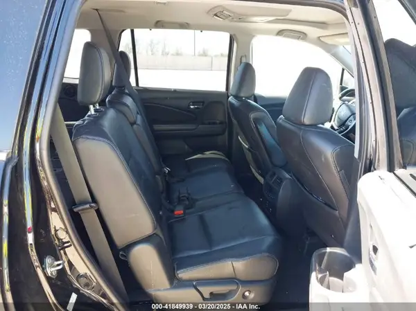 5FNYF6H92GB083370 2016 HONDA PILOT - Image 8