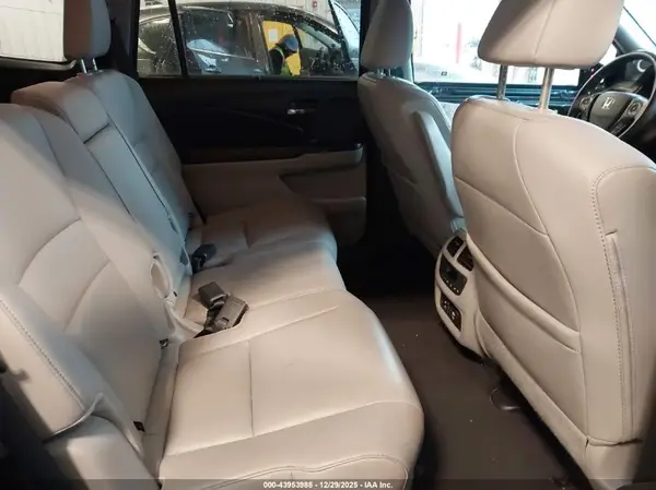 5FNYF6H92GB106663 2016 HONDA PILOT - Image 8