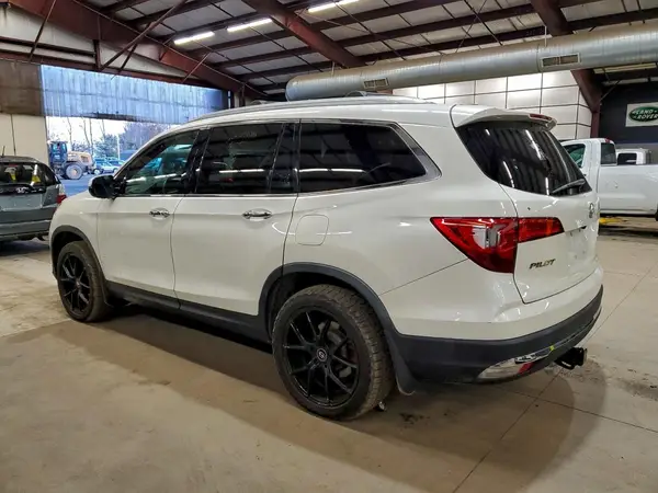 5FNYF6H92GB110826 2016 HONDA PILOT - Image 2