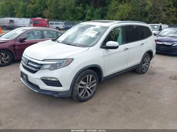 5FNYF6H92HB003020 2017 HONDA PILOT - Image 2
