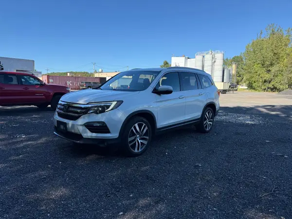 5FNYF6H92HB005673 2017 HONDA PILOT - Image 2