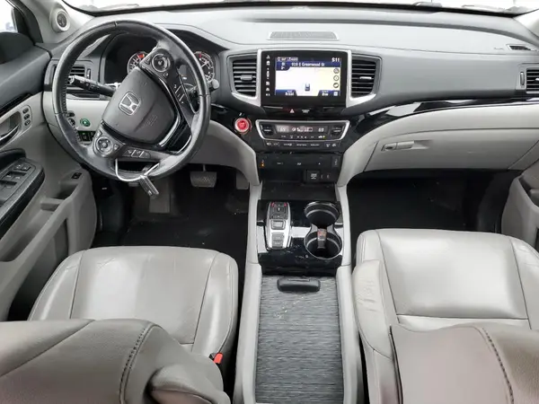 5FNYF6H92HB006855 2017 HONDA PILOT - Image 8