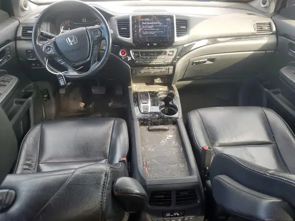 5FNYF6H92HB010985 2017 HONDA PILOT - Image 8