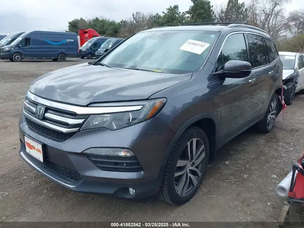 5FNYF6H92HB012090 2017 HONDA PILOT - Image 2