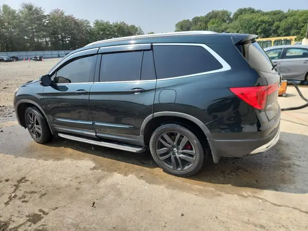 5FNYF6H92HB015703 2017 HONDA PILOT - Image 2