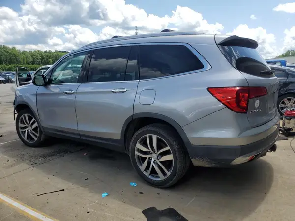 5FNYF6H92HB018228 2017 HONDA PILOT - Image 2