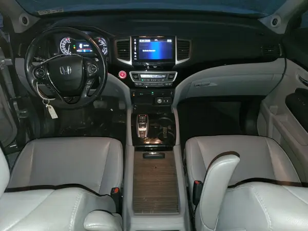 5FNYF6H92HB022697 2017 HONDA PILOT - Image 8