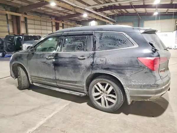 5FNYF6H92HB023493 2017 HONDA PILOT - Image 2
