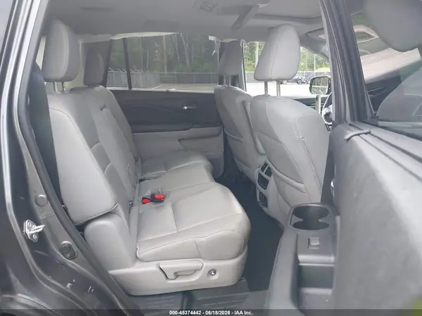 5FNYF6H92HB028547 2017 HONDA PILOT - Image 8
