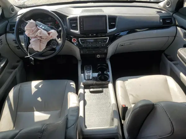 5FNYF6H92HB030802 2017 HONDA PILOT - Image 8