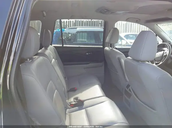 5FNYF6H92HB040634 2017 HONDA PILOT - Image 8