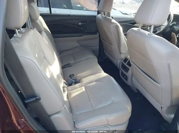5FNYF6H92HB042044 2017 HONDA PILOT - Image 8