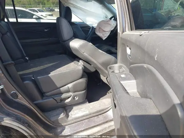 5FNYF6H92HB083645 2017 HONDA PILOT - Image 8