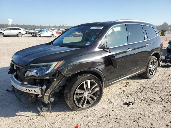 5FNYF6H92HB096458 2017 HONDA PILOT - Image 1