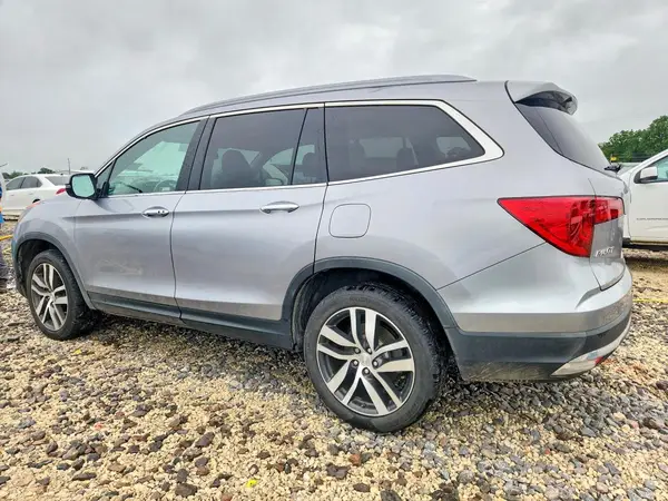 5FNYF6H92HB104798 2017 HONDA PILOT - Image 2