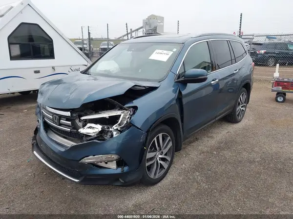 5FNYF6H92JB004710 2018 HONDA PILOT - Image 2