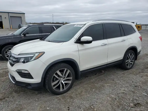 5FNYF6H92JB011480 2018 HONDA PILOT - Image 1