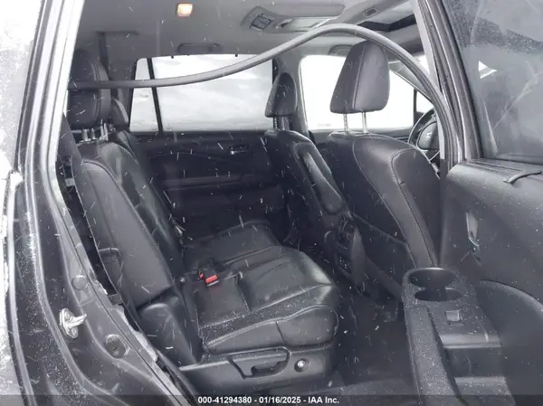 5FNYF6H92JB034550 2018 HONDA PILOT - Image 8