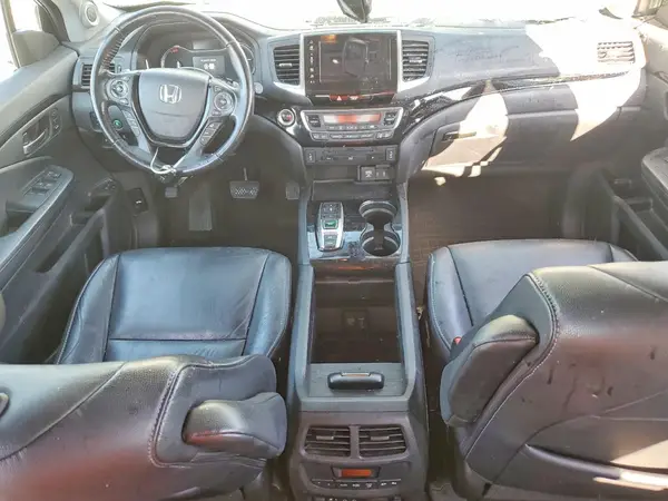 5FNYF6H92JB051817 2018 HONDA PILOT - Image 8