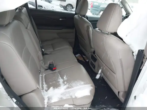 5FNYF6H92JB053566 2018 HONDA PILOT - Image 8