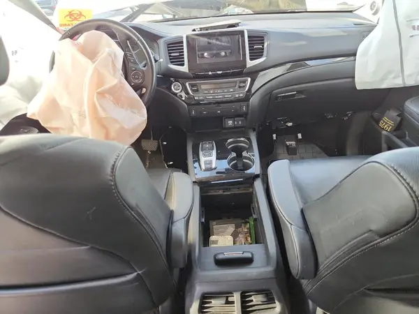5FNYF6H92JB059822 2018 HONDA PILOT - Image 8