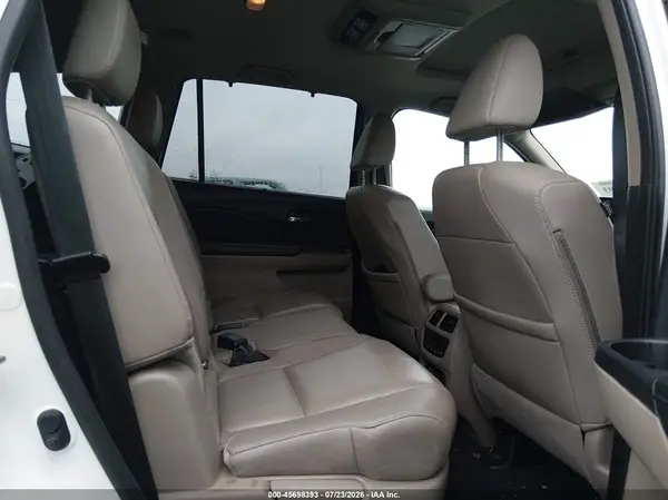 5FNYF6H92JB066608 2018 HONDA PILOT - Image 8