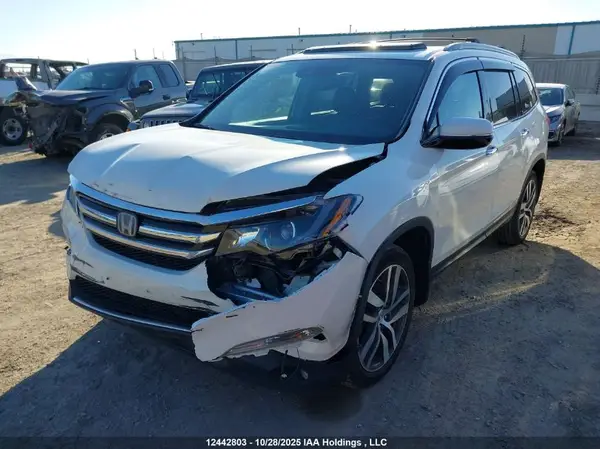 5FNYF6H92JB502521 2018 HONDA PILOT - Image 2
