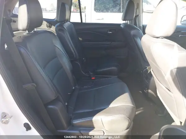 5FNYF6H92JB502521 2018 HONDA PILOT - Image 8