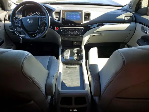 5FNYF6H93GB006006 2016 HONDA PILOT - Image 8
