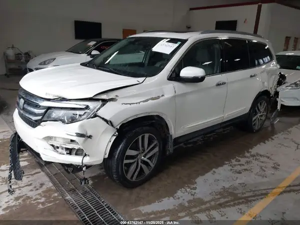 5FNYF6H93GB026417 2016 HONDA PILOT - Image 2