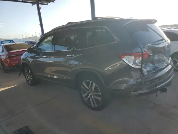 5FNYF6H93GB073821 2016 HONDA PILOT - Image 2