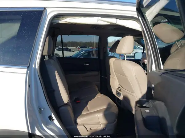 5FNYF6H93GB077562 2016 HONDA PILOT - Image 8