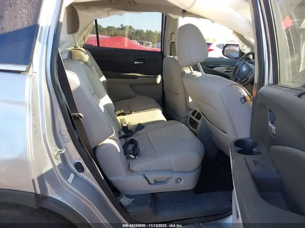 5FNYF6H93GB095785 2016 HONDA PILOT - Image 8