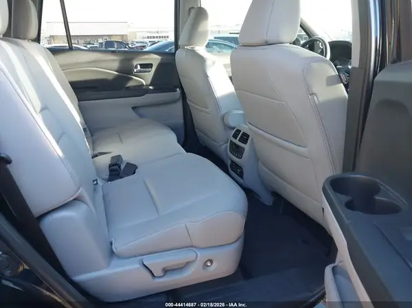 5FNYF6H93GB103836 2016 HONDA PILOT - Image 8