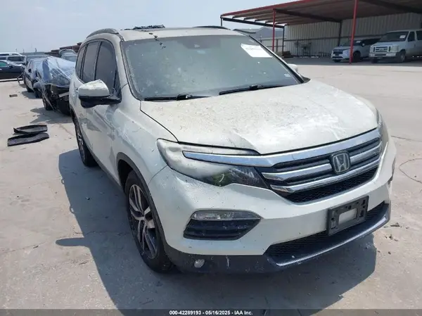 5FNYF6H93HB007898 2017 HONDA PILOT - Image 1