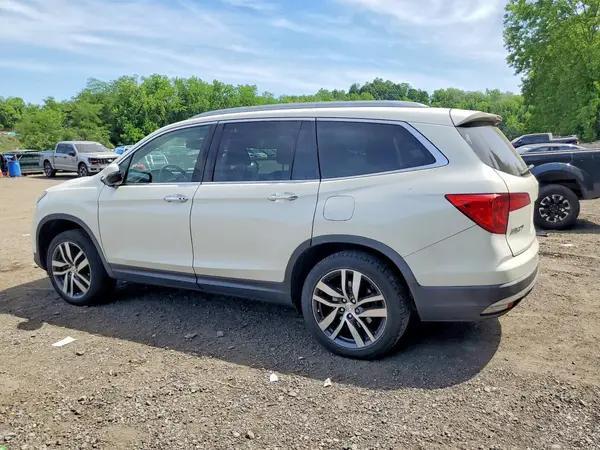 5FNYF6H93HB010994 2017 HONDA PILOT - Image 2