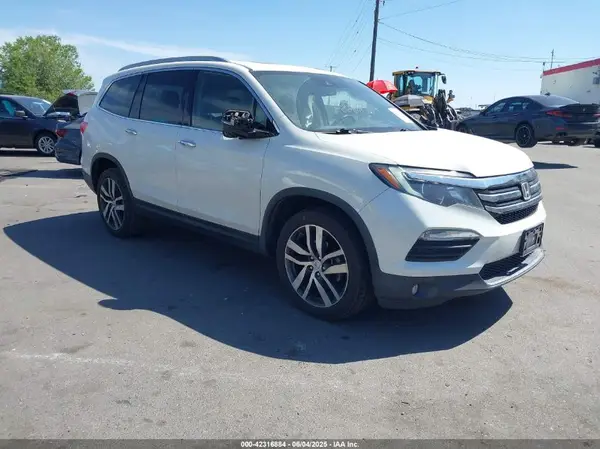 5FNYF6H93HB021848 2017 HONDA PILOT - Image 1
