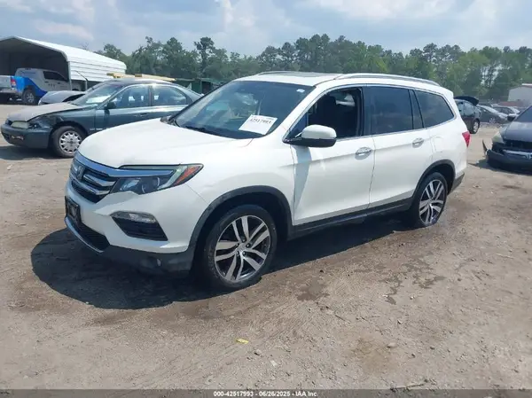 5FNYF6H93HB030016 2017 HONDA PILOT - Image 2