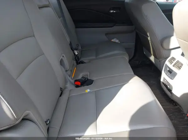 5FNYF6H93HB039038 2017 HONDA PILOT - Image 8