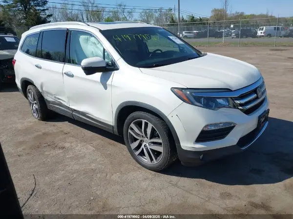 5FNYF6H93HB048032 2017 HONDA PILOT - Image 1