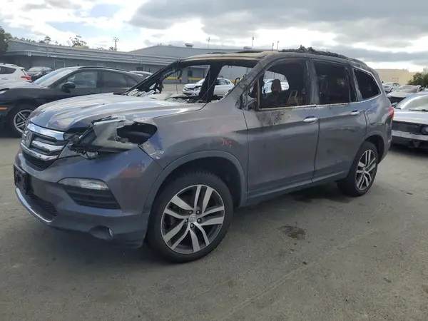 5FNYF6H93HB052002 2017 HONDA PILOT - Image 1