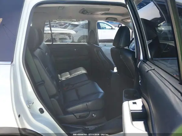 5FNYF6H93HB060598 2017 HONDA PILOT - Image 8