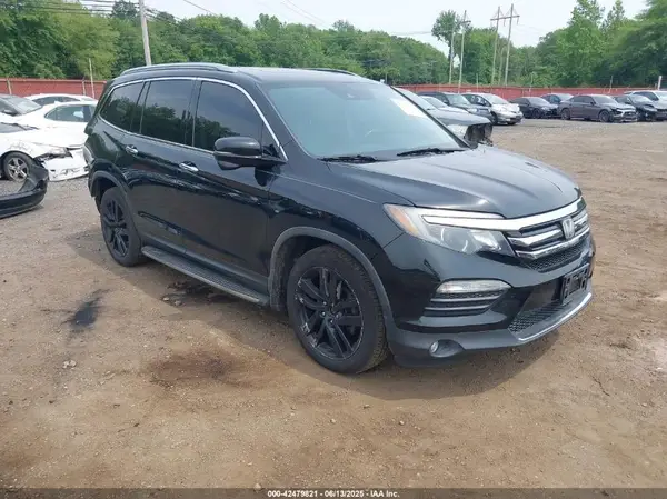5FNYF6H93HB081404 2017 HONDA PILOT - Image 1