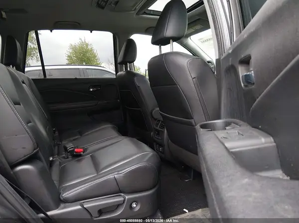 5FNYF6H93HB084710 2017 HONDA PILOT - Image 8