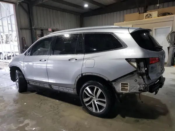 5FNYF6H93HB090717 2017 HONDA PILOT - Image 2