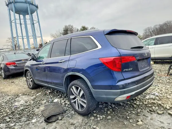 5FNYF6H93HB100663 2017 HONDA PILOT - Image 2